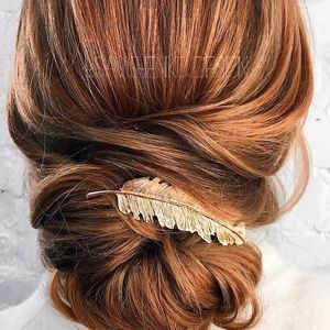 “Up & Up” Vintage Feather Cute Hair Barrette/Clip